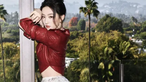 浙江山村捡宝石