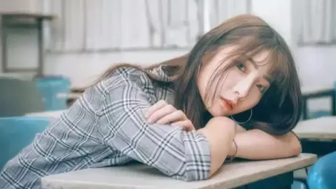 维金斯招牌扣篮